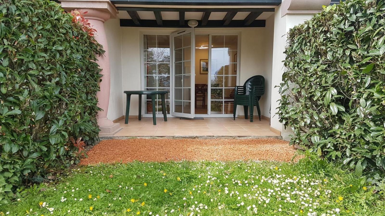 1-Appt Avec Piscine A St-Jean Pays-Basque Apartment Uhart-Cize Exterior photo
